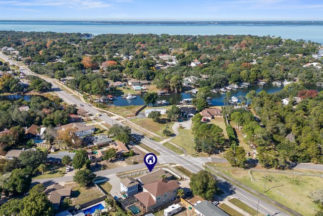 722 Kelly Street, Destin, FL 32541