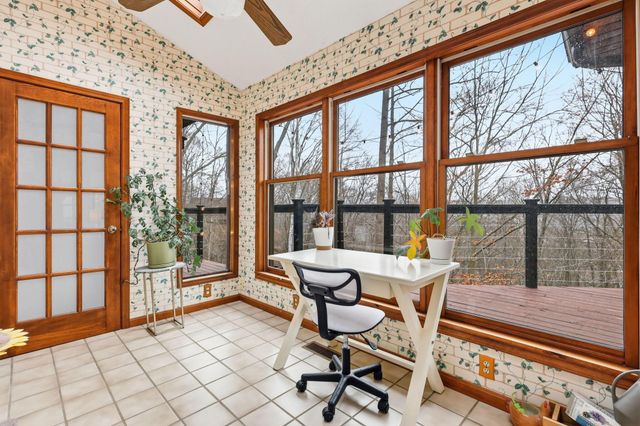 1640 Cardinal Hill Lane, Sugar Grove, OH 43155