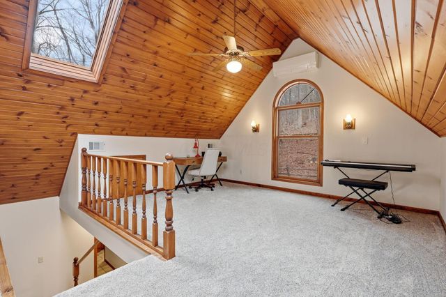 1640 Cardinal Hill Lane, Sugar Grove, OH 43155