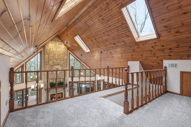 1640 Cardinal Hill Lane, Sugar Grove, OH 43155