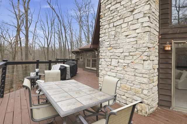 1640 Cardinal Hill Lane, Sugar Grove, OH 43155