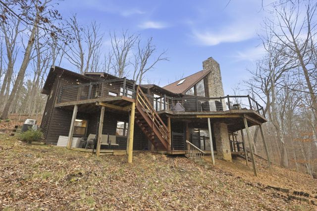 1640 Cardinal Hill Lane, Sugar Grove, OH 43155