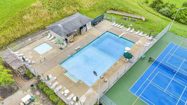 1640 Cardinal Hill Lane, Sugar Grove, OH 43155