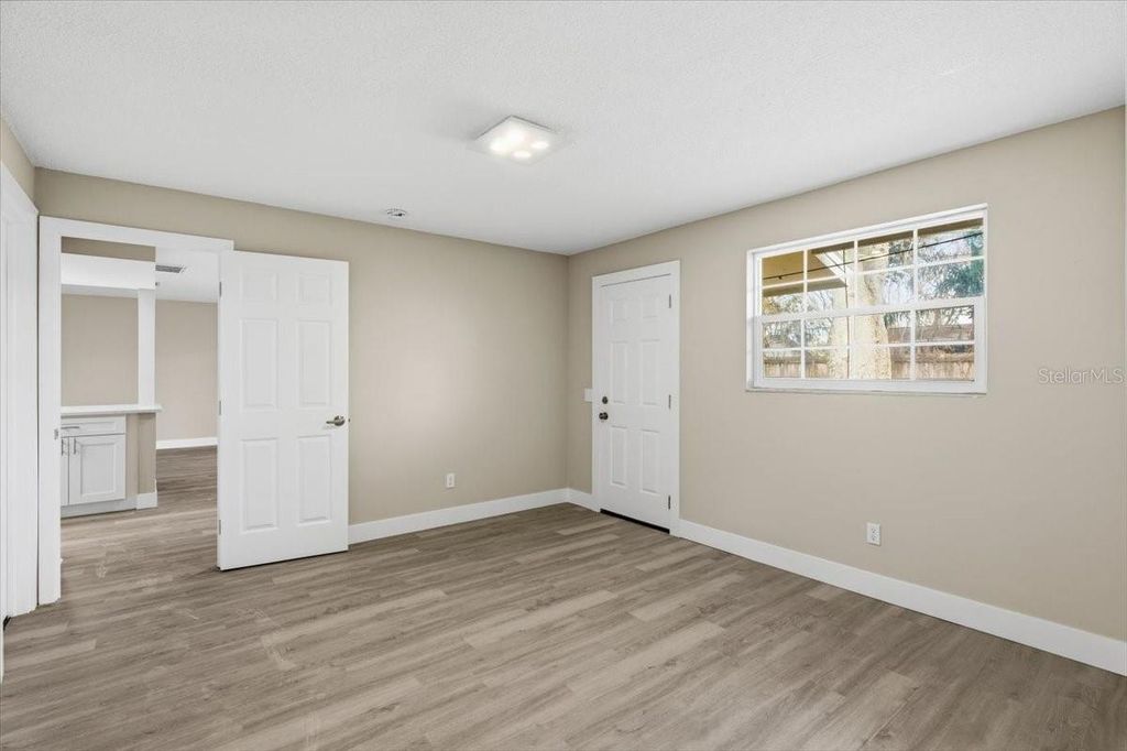 Image 16 of property listing at 1719 WESTERN ROAD, South Daytona, FL 32119