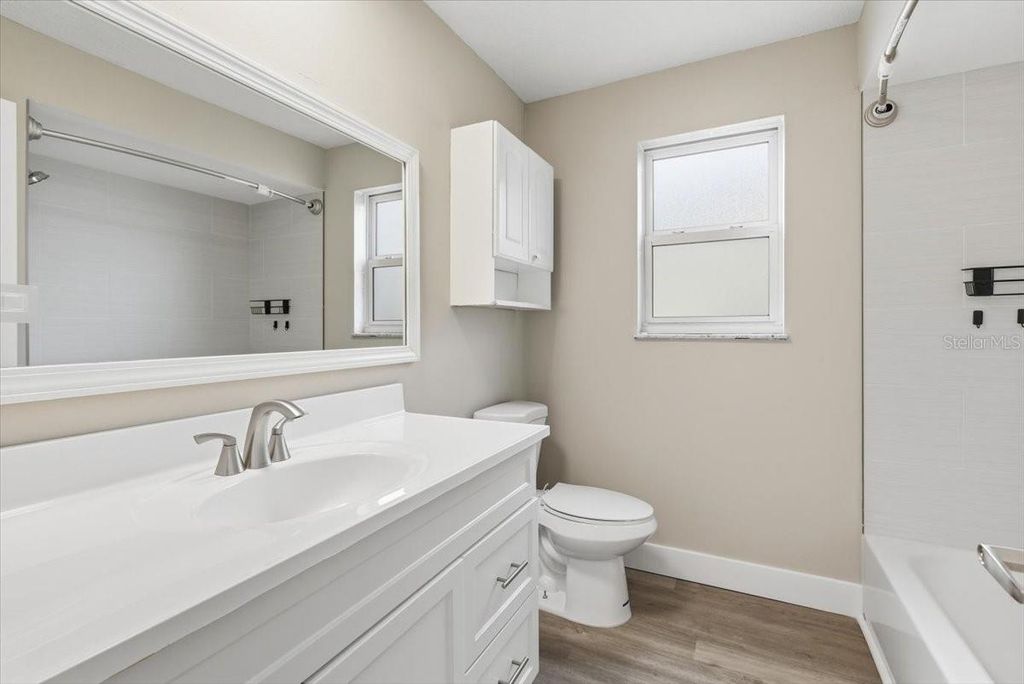 Image 19 of property listing at 1719 WESTERN ROAD, South Daytona, FL 32119