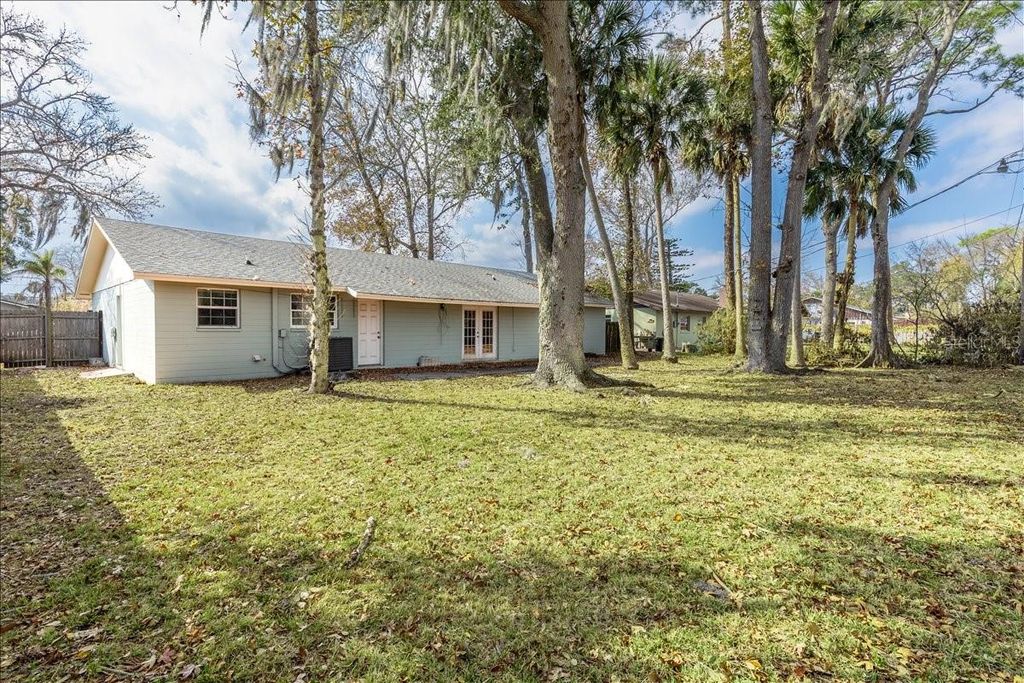 Image 34 of property listing at 1719 WESTERN ROAD, South Daytona, FL 32119