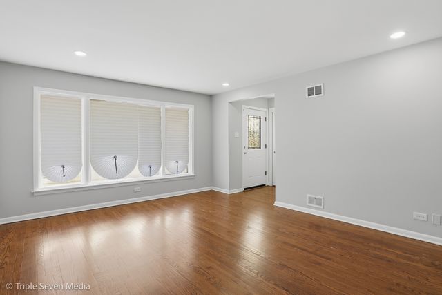 494 Oglesby Avenue, Calumet City, IL 60409