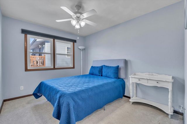 5332 31st Avenue Court, Moline, IL 61265