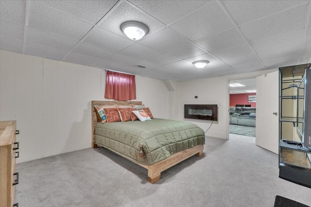 5332 31st Avenue Court, Moline, IL 61265