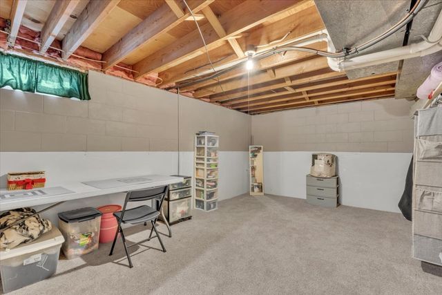 5332 31st Avenue Court, Moline, IL 61265