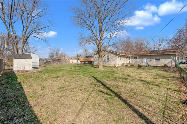 5332 31st Avenue Court, Moline, IL 61265