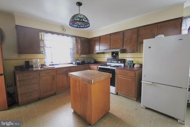 723 S 6TH ST, Vineland, NJ 08360