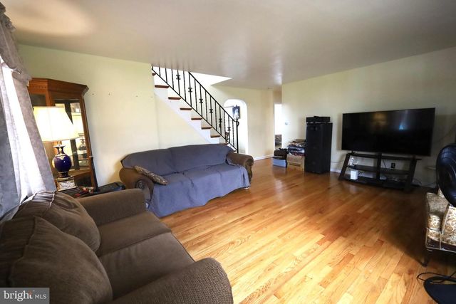 723 S 6TH ST, Vineland, NJ 08360