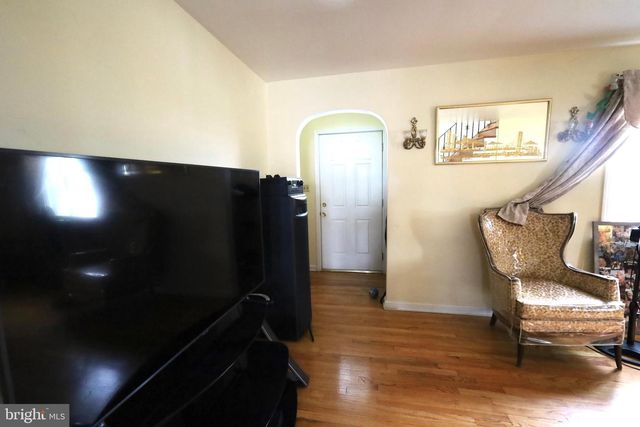 723 S 6TH ST, Vineland, NJ 08360