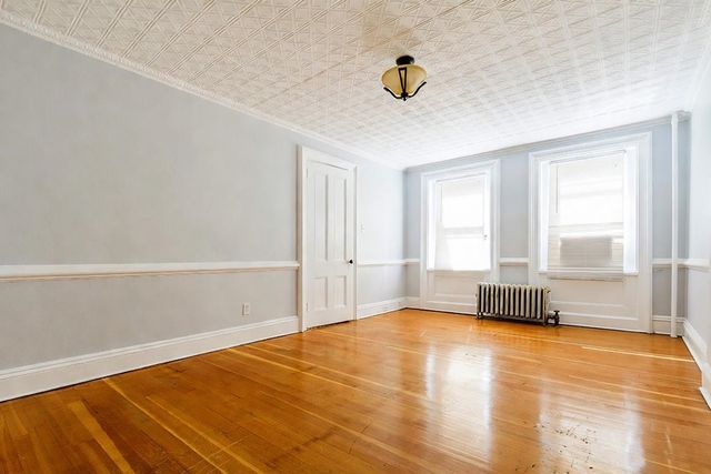 132 AVENUE C, Bayonne, NJ 07002