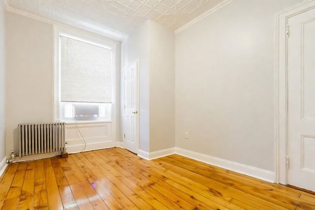132 AVENUE C, Bayonne, NJ 07002