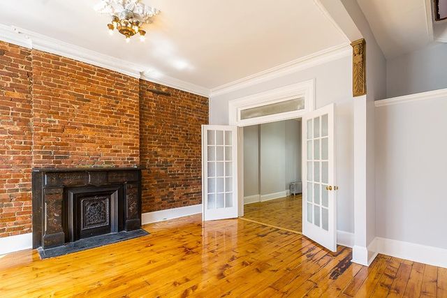 132 AVENUE C, Bayonne, NJ 07002