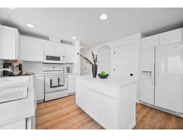 2952 Nw OGDEN St, Camas, WA 98607