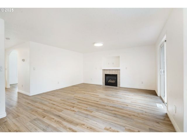 2952 Nw OGDEN St, Camas, WA 98607