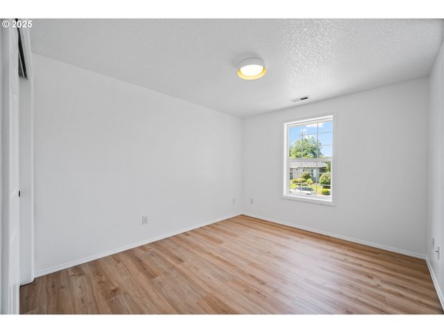 2952 Nw OGDEN St, Camas, WA 98607