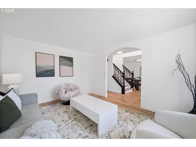 2952 Nw OGDEN St, Camas, WA 98607