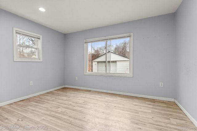 16145 Stahelin Avenue, Detroit, MI 48219