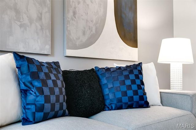 318 N Dade Avenue, Ferguson, MO 63135