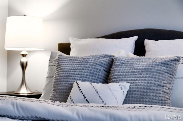 318 N Dade Avenue, Ferguson, MO 63135