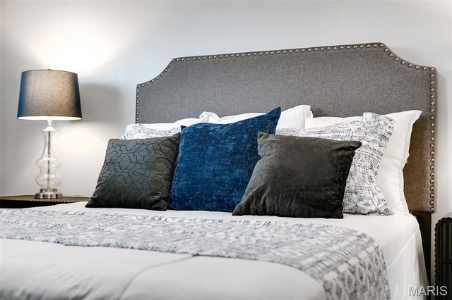 318 N Dade Avenue, Ferguson, MO 63135