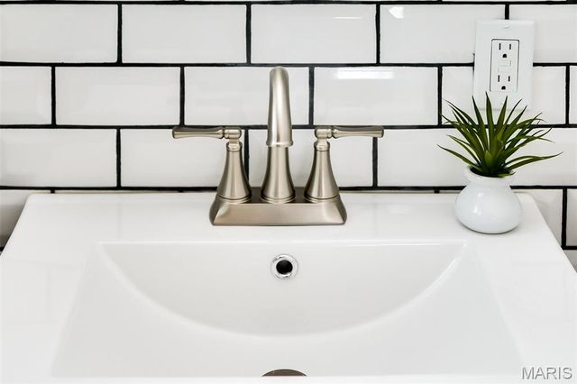 318 N Dade Avenue, Ferguson, MO 63135