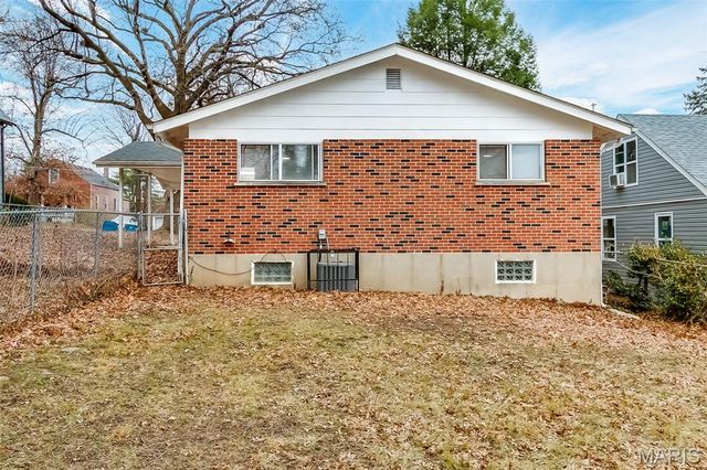 318 N Dade Avenue, Ferguson, MO 63135