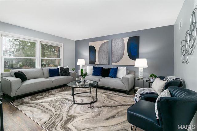 318 N Dade Avenue, Ferguson, MO 63135