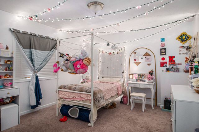 835 Wild Flower Court, Wayland City, MI 49348