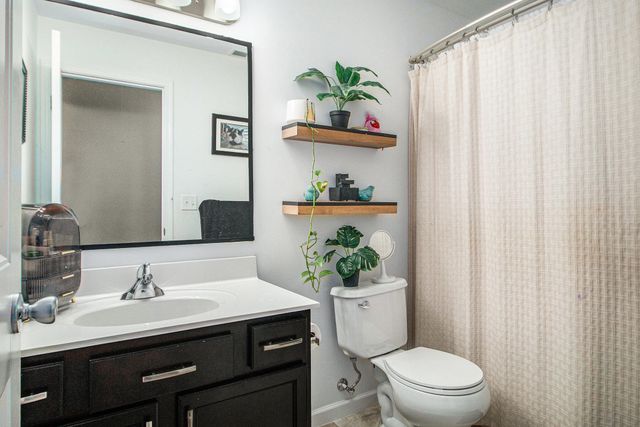 835 Wild Flower Court, Wayland City, MI 49348