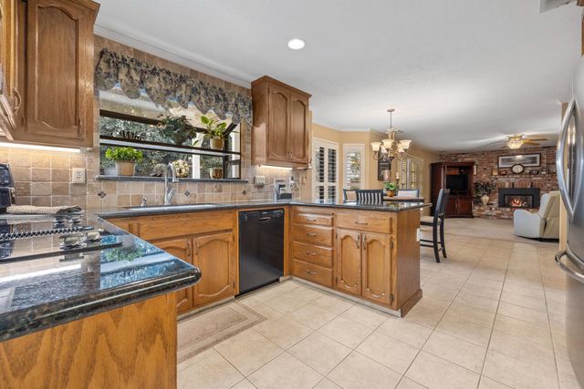 1807 Orchis Ct, Lodi, CA 95242