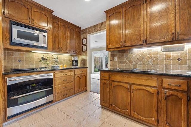 1807 Orchis Ct, Lodi, CA 95242