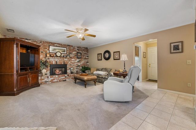 1807 Orchis Ct, Lodi, CA 95242