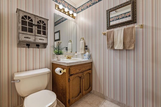 1807 Orchis Ct, Lodi, CA 95242