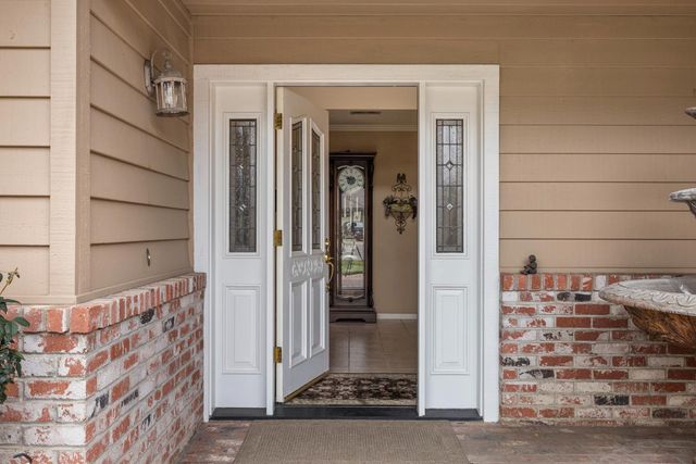 1807 Orchis Ct, Lodi, CA 95242