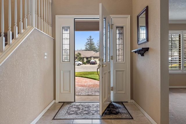 1807 Orchis Ct, Lodi, CA 95242