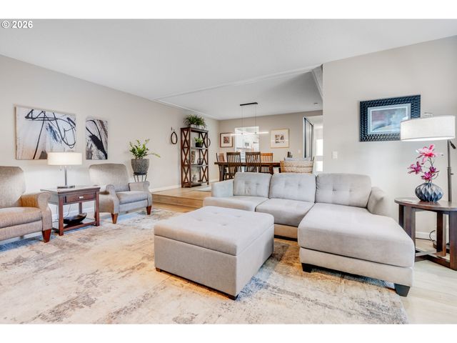 4244 Ne 125TH Pl, Portland, OR 97230