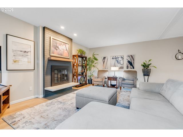 4244 Ne 125TH Pl, Portland, OR 97230
