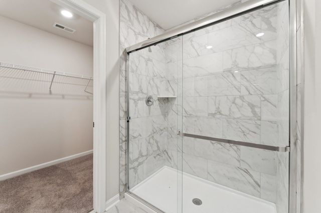 103 FIELDCREST LN, Staunton, VA 24401