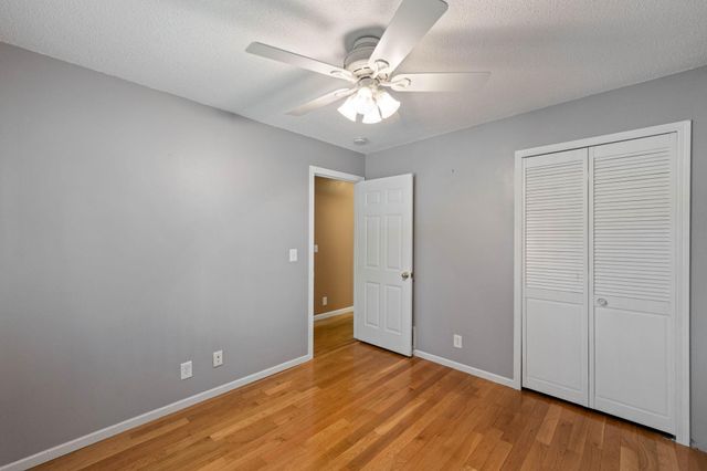 3098 Evelyn Street, Roseville, MN 55113