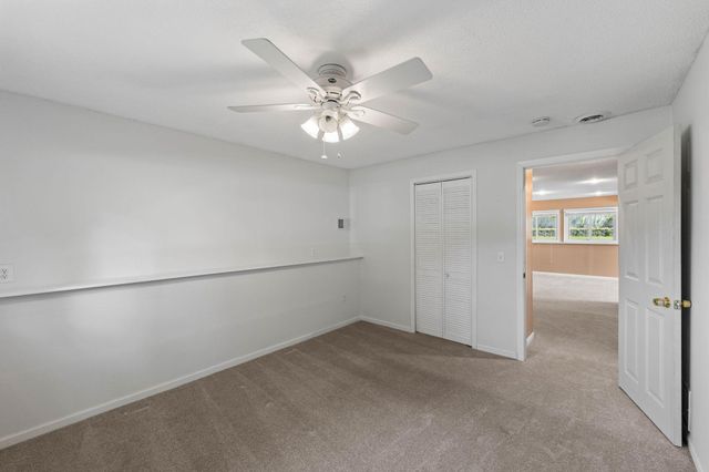 3098 Evelyn Street, Roseville, MN 55113