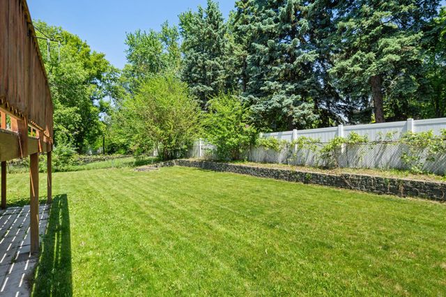 3098 Evelyn Street, Roseville, MN 55113