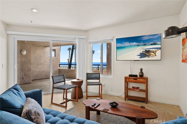 1200 Pacific Coast Highway 217, Huntington Beach, CA 92648