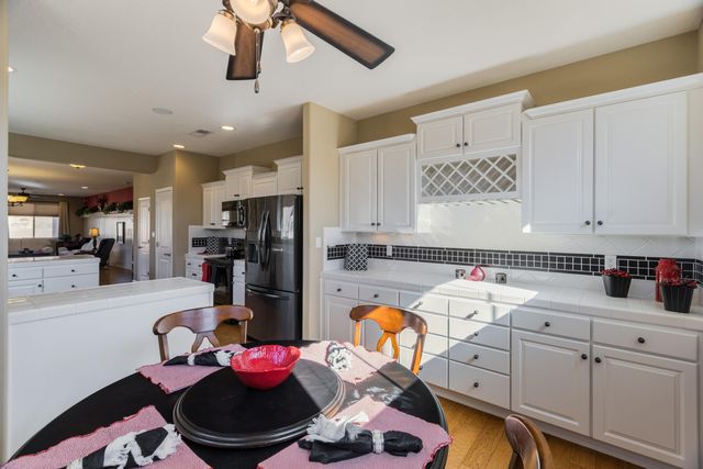 721 Promenade Trail SW, Los Lunas, NM 87031