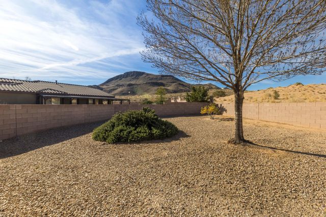 721 Promenade Trail SW, Los Lunas, NM 87031