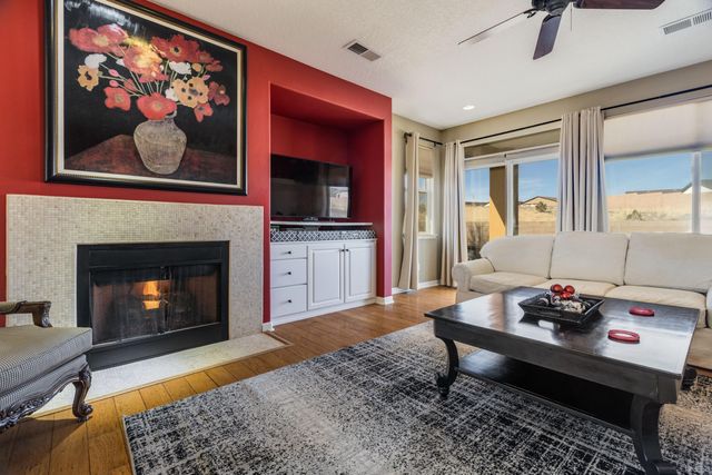 721 Promenade Trail SW, Los Lunas, NM 87031